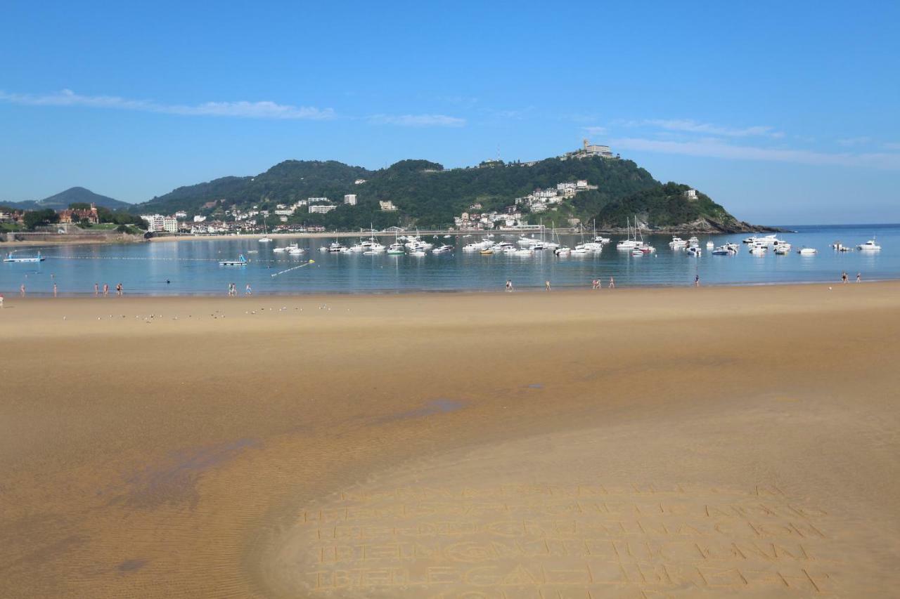 Modern & Spacious Apartment Near La Concha Bay San Sebastian Exterior photo